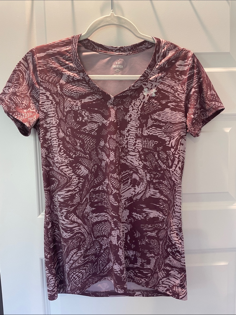 Under Armour Dry Fit V-Neck Tee